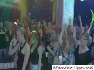 Extraordinary dancing party